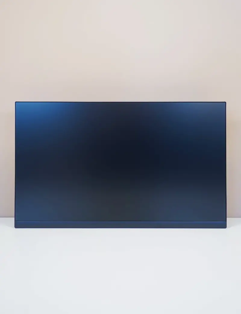 21.5" Wide Lcd Screen 1