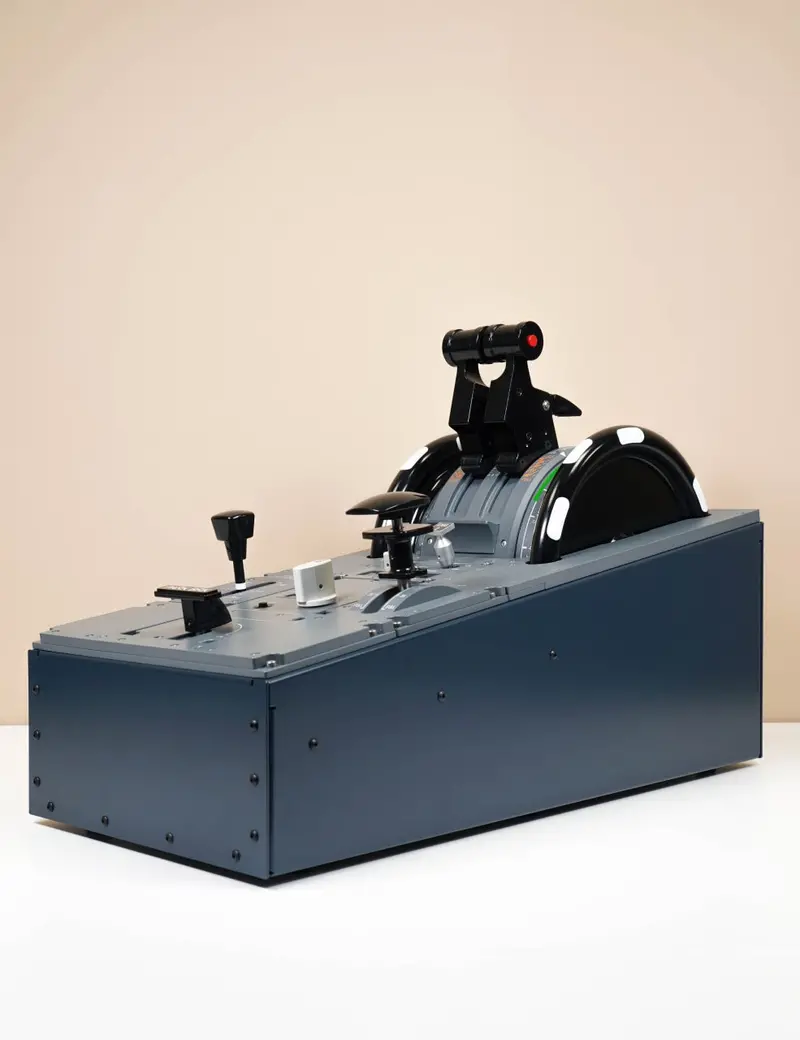 A32x - Desktopline Tq Box 1