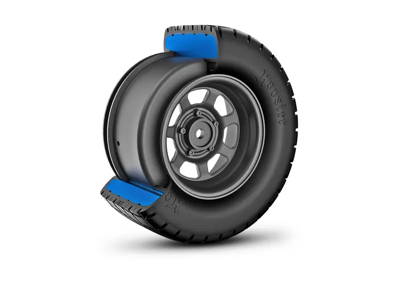 Dirt Oval Gray Rear Wheels W/ Hoosier Tires (2), 10474R 2