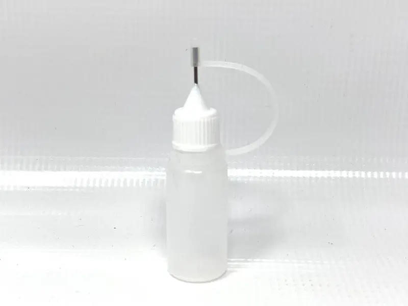 Fine Tip 0.3 Fl Oz Bottle For Oil Or Glue (Empty), Single, Vrc-1004 1
