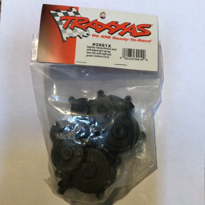 Gearbox Halves Summit Front & Rear 1