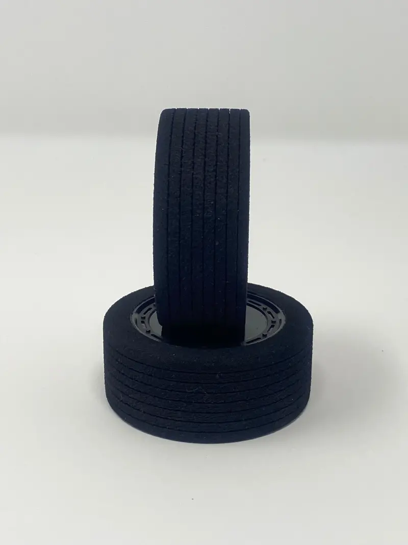 Mark Cuts – Bsr Racing Dirt Oval Cw/Gfrp Front Foam Tires 3