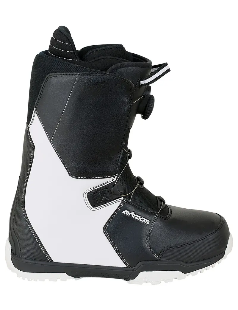 Snowboard Boots Savage White Atop Speed Lacing 1