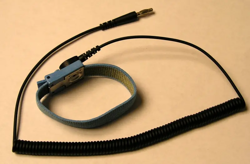 Wrist Strap (Requires Standard Esd Ground Kit) For Esd Workbenches With Sgk-J2 Ground Kit 1